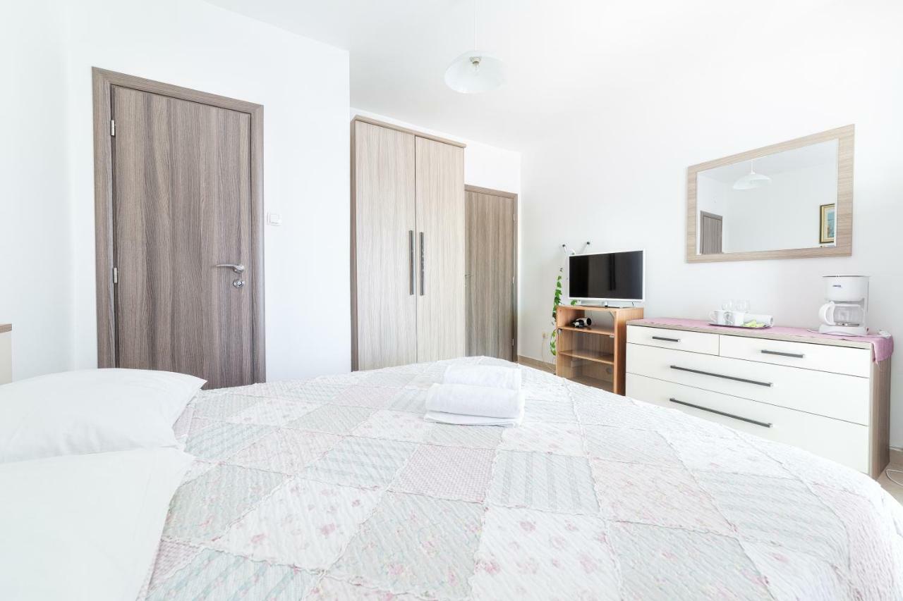 Apartment Luna Tribunj Трибунь Экстерьер фото